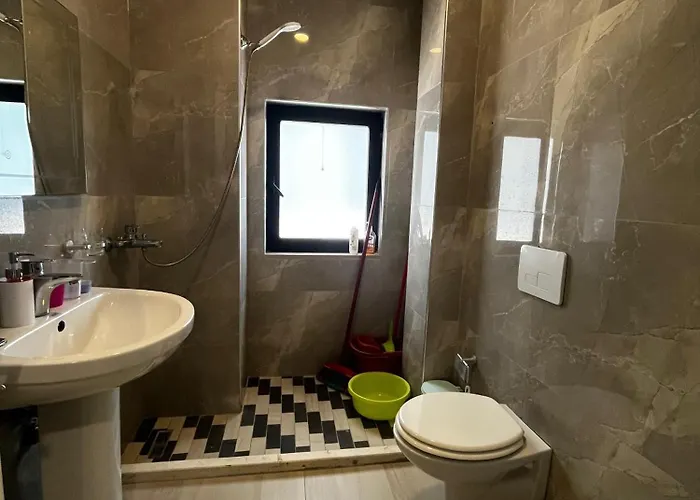 Jasmine Apartman Golem