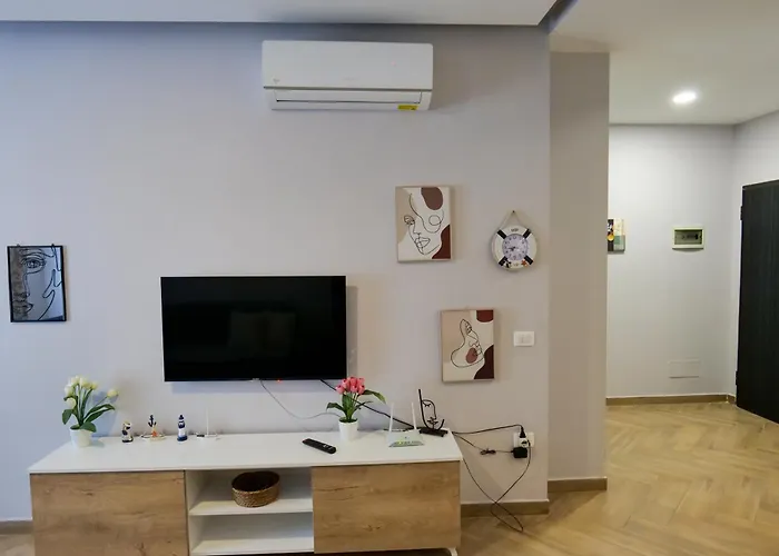 Jasmine * Golem (Tirana)